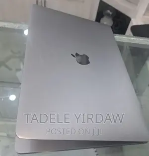 New Laptop Apple MacBook Pro 2017 8GB Intel Core I5 SSD 256GB