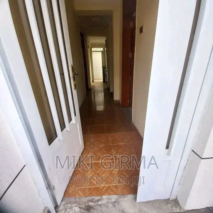 4bdrm House in ፊጋ, Bole for sale