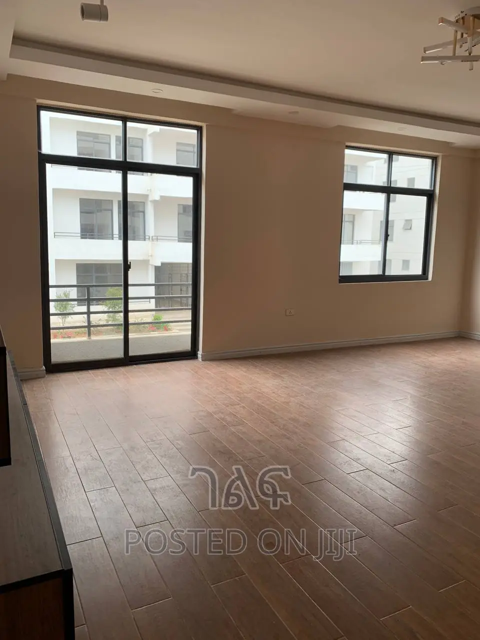 2bdrm Apartment in አያት አምባሳደር ኖህ ሪልስቴት, Bole for sale