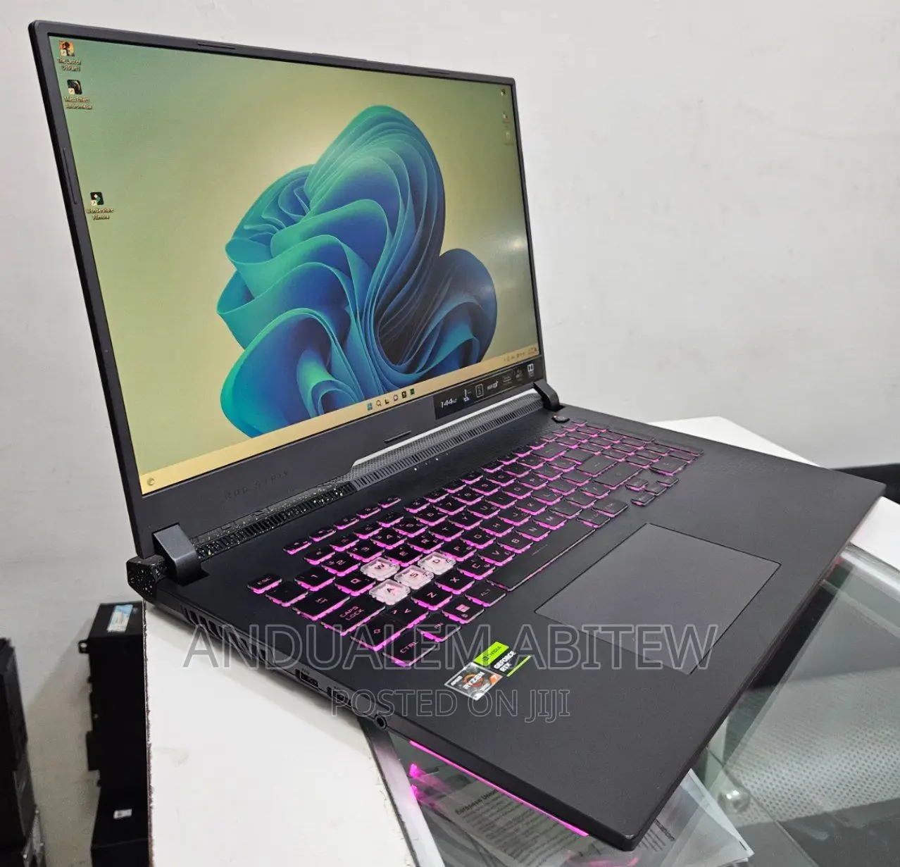 New Laptop Asus ROG Strix G15 16GB AMD Ryzen 7 SSD 512GB