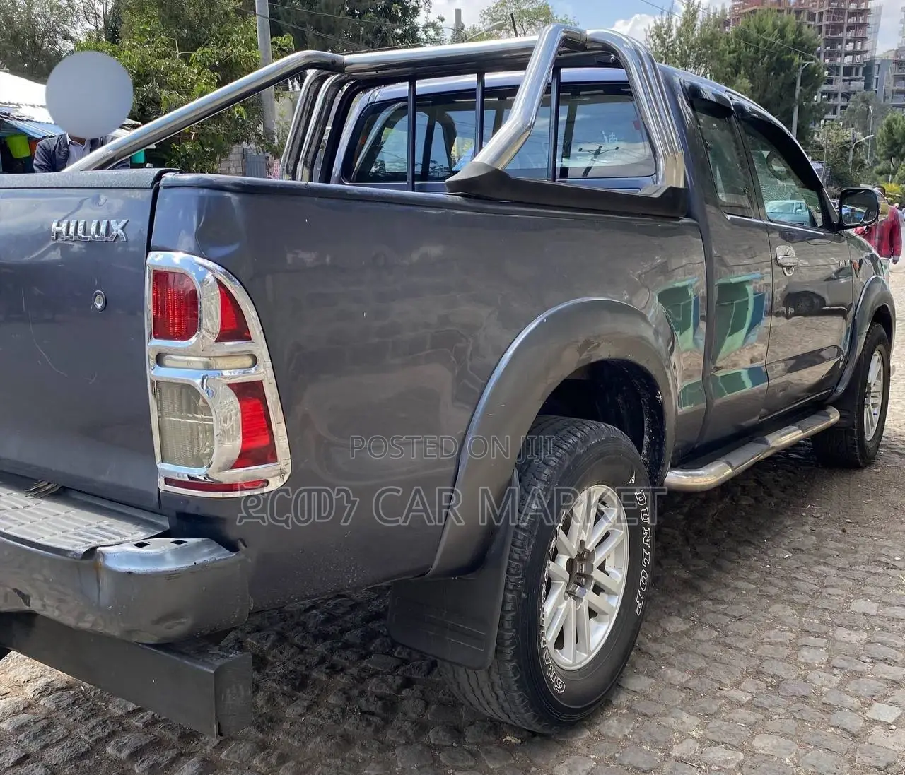 Toyota Hilux 2013 Silver