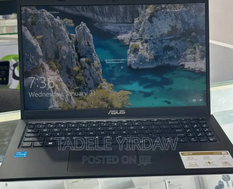 New Laptop Dell Adamo Onyx 8GB Intel Core I3 SSD 256GB