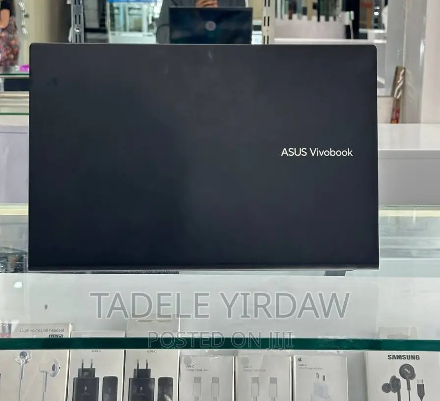 New Laptop Dell Adamo Onyx 8GB Intel Core I3 SSD 256GB