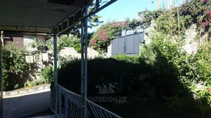 4bdrm Villa in 📍አስቸኳይ የሚሸጥ ፈራሽ ቤት, Bole for sale