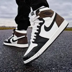 Photo - Original Air Jordan 1 Hi Og ‘Dark Mocha’ Shoes