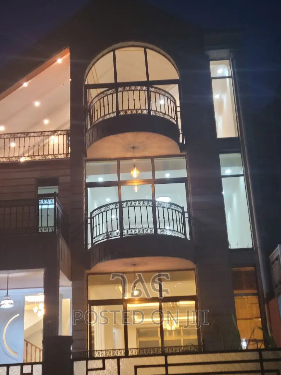 5bdrm House in የግል ቅንጡ መኖሪያ ቤት ሳሚት, Bole for sale