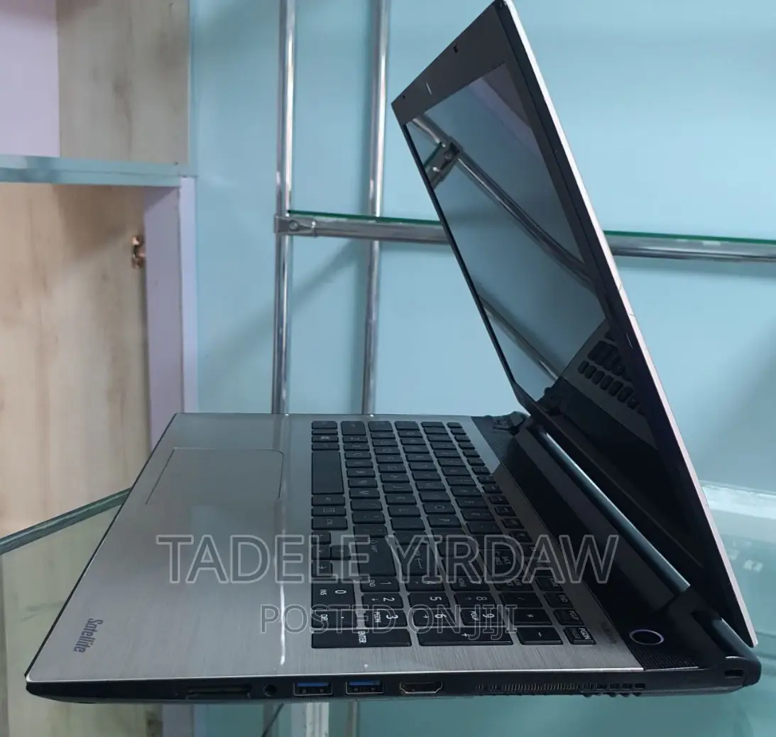 New Laptop Toshiba Satellite C55 8GB Intel Core I5 HDD 1T