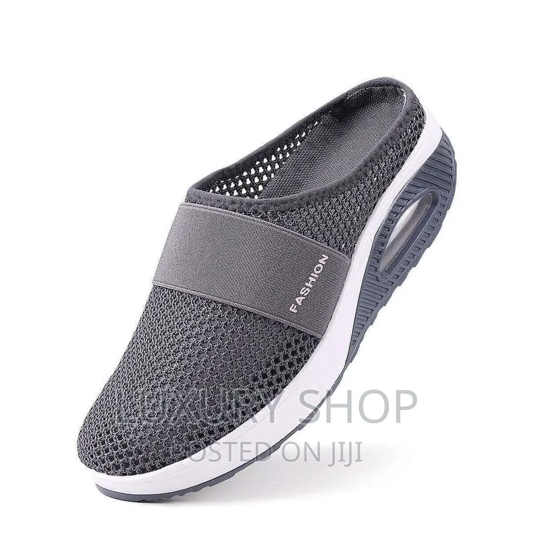 Air Cushion Slip-on Walking Shoes