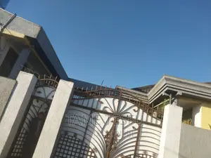 Furnished 3bdrm House in Yeka Kollejjiii for sale