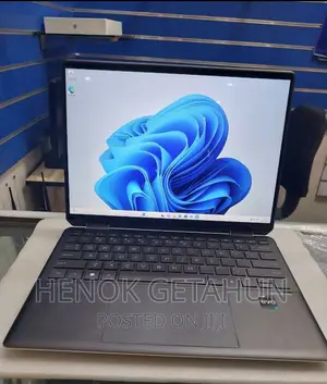 Photo - New Laptop HP Spectre 16GB Intel Core I7 SSD 512GB