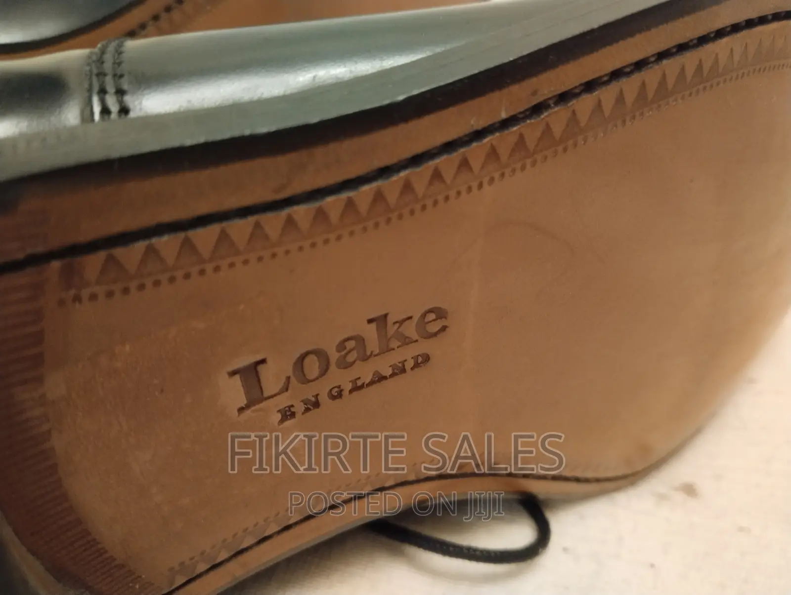 Loake L1 Leather Oxford Toecap Style Shoe - Uk 9.5 / Eu 44