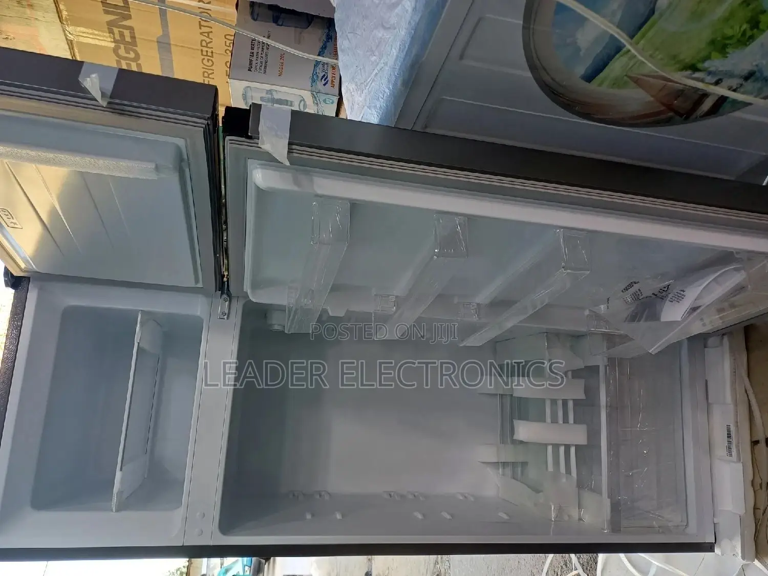 Hisense Refrigerator 310 Liter