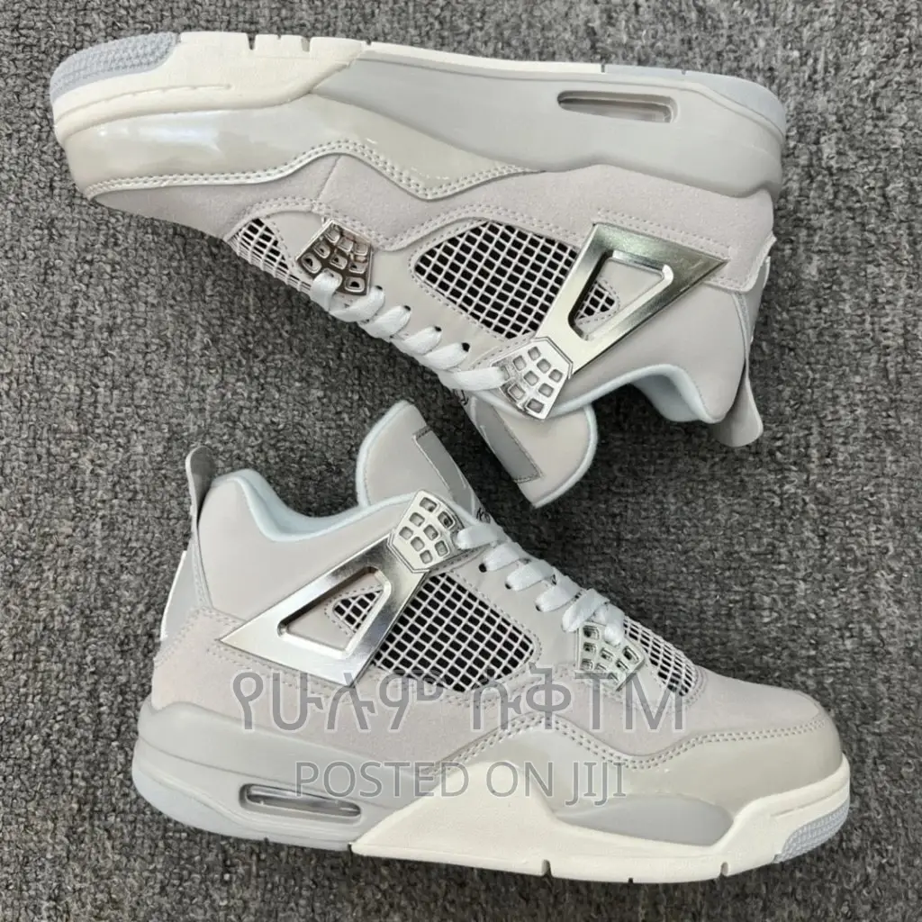Original Air Jordan 4 Retro ‘Frozen Moment’ Shoe