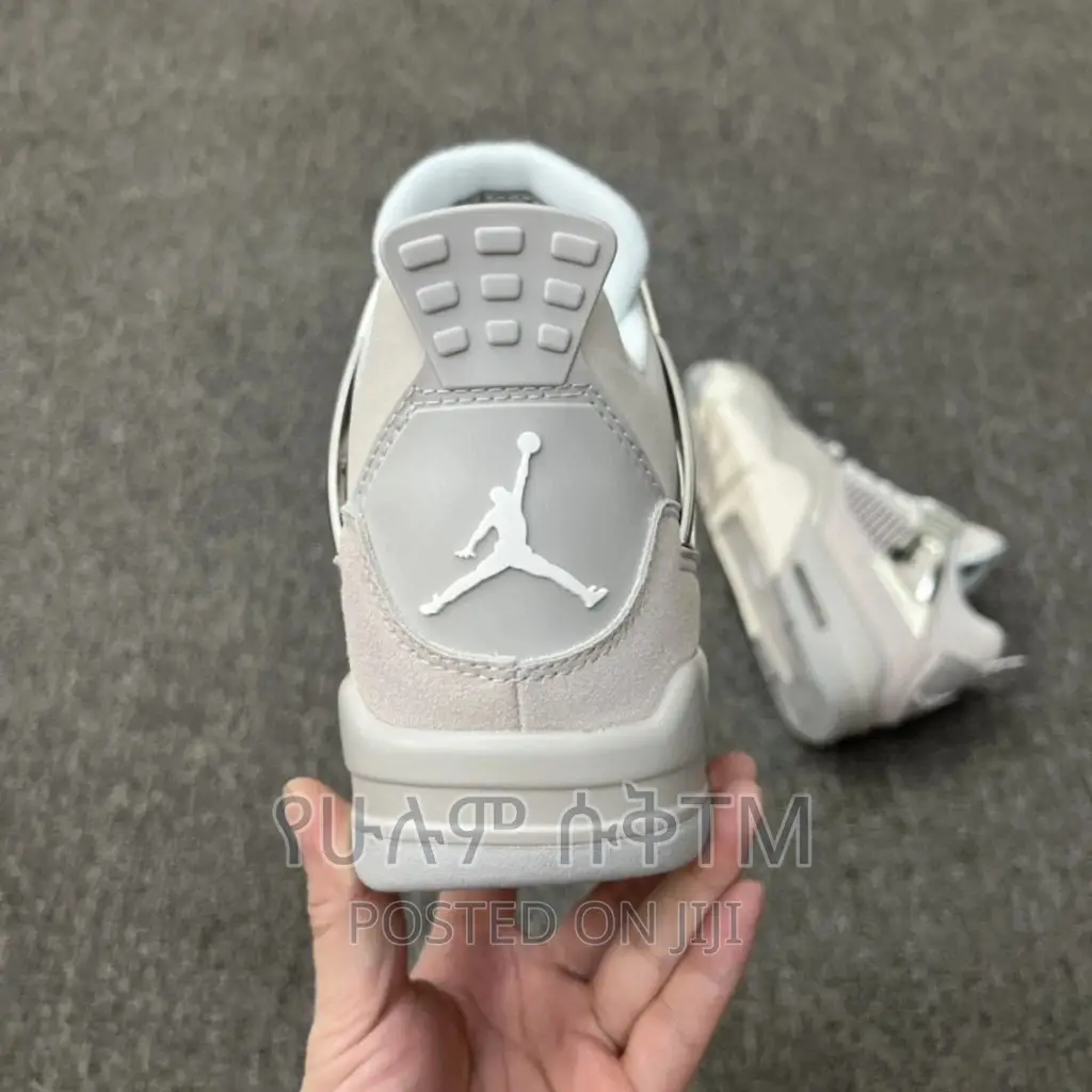 Original Air Jordan 4 Retro ‘Frozen Moment’ Shoe