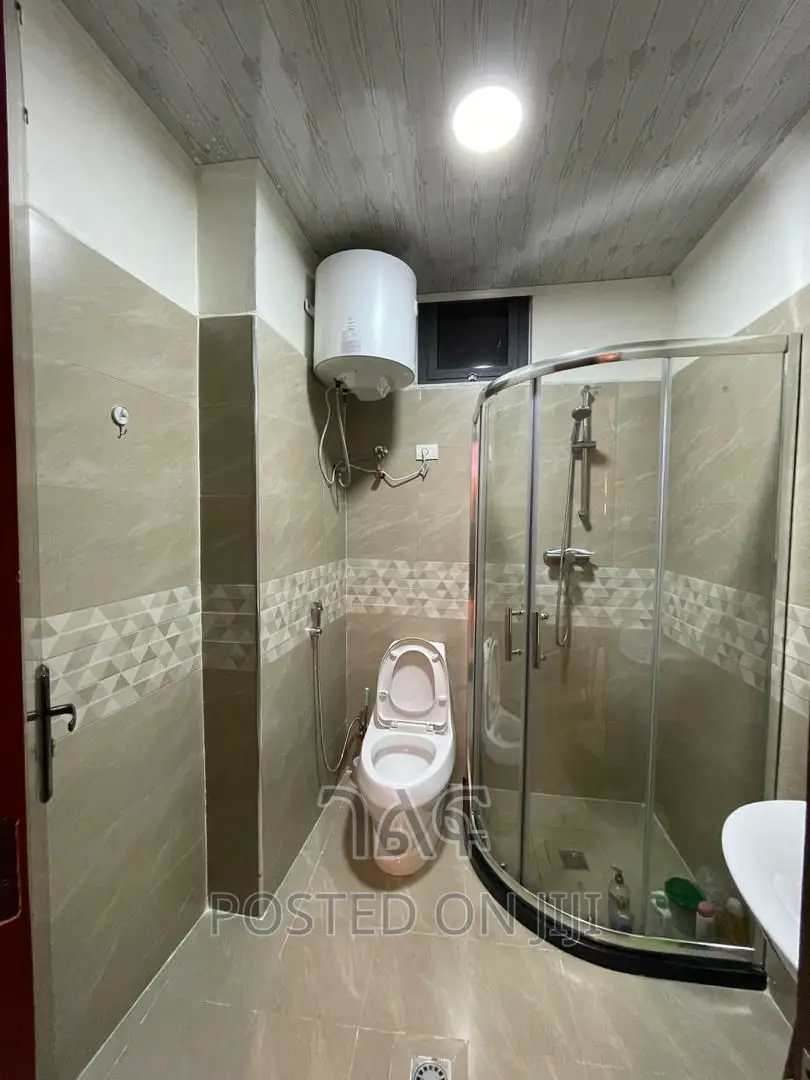 3bdrm Apartment in የግል ቅንጡ አፓርትመንት, Bole for sale