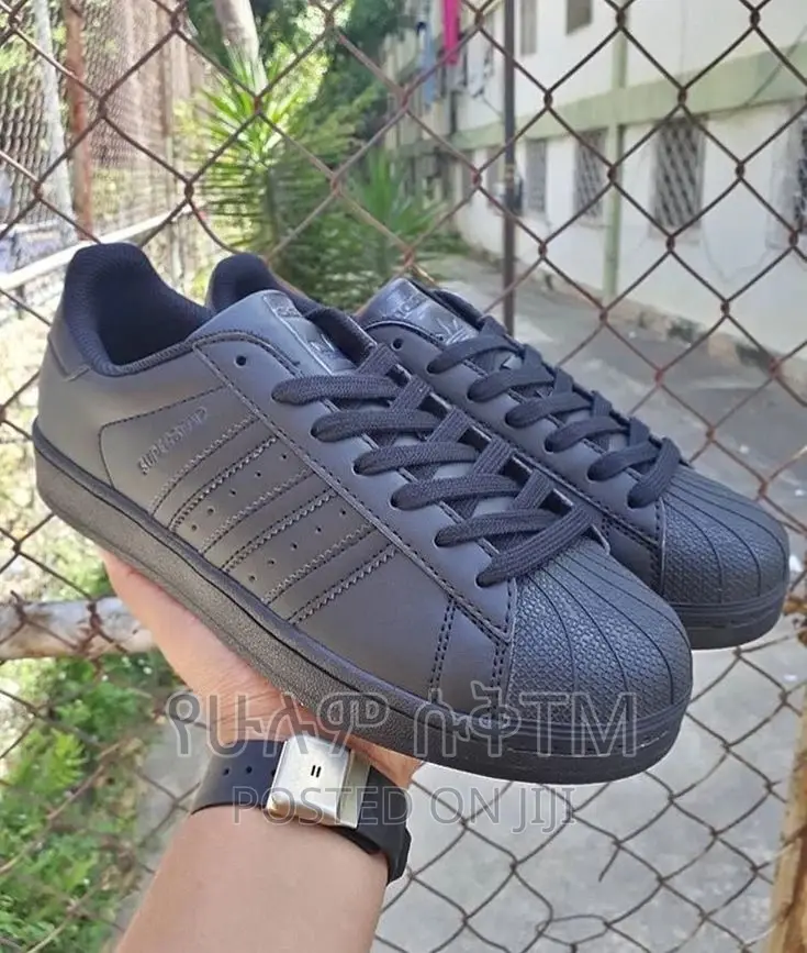 Original Adidas Old School ‘Superstar’ Shoes