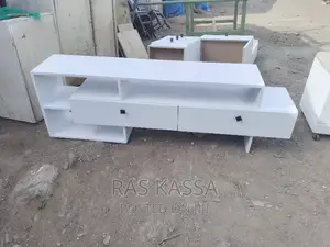 1.50 ቲቪ እስታንድ