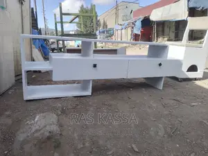 1.50 ቲቪ እስታንድ