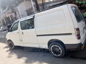 Toyota HiAce 2008 Silver