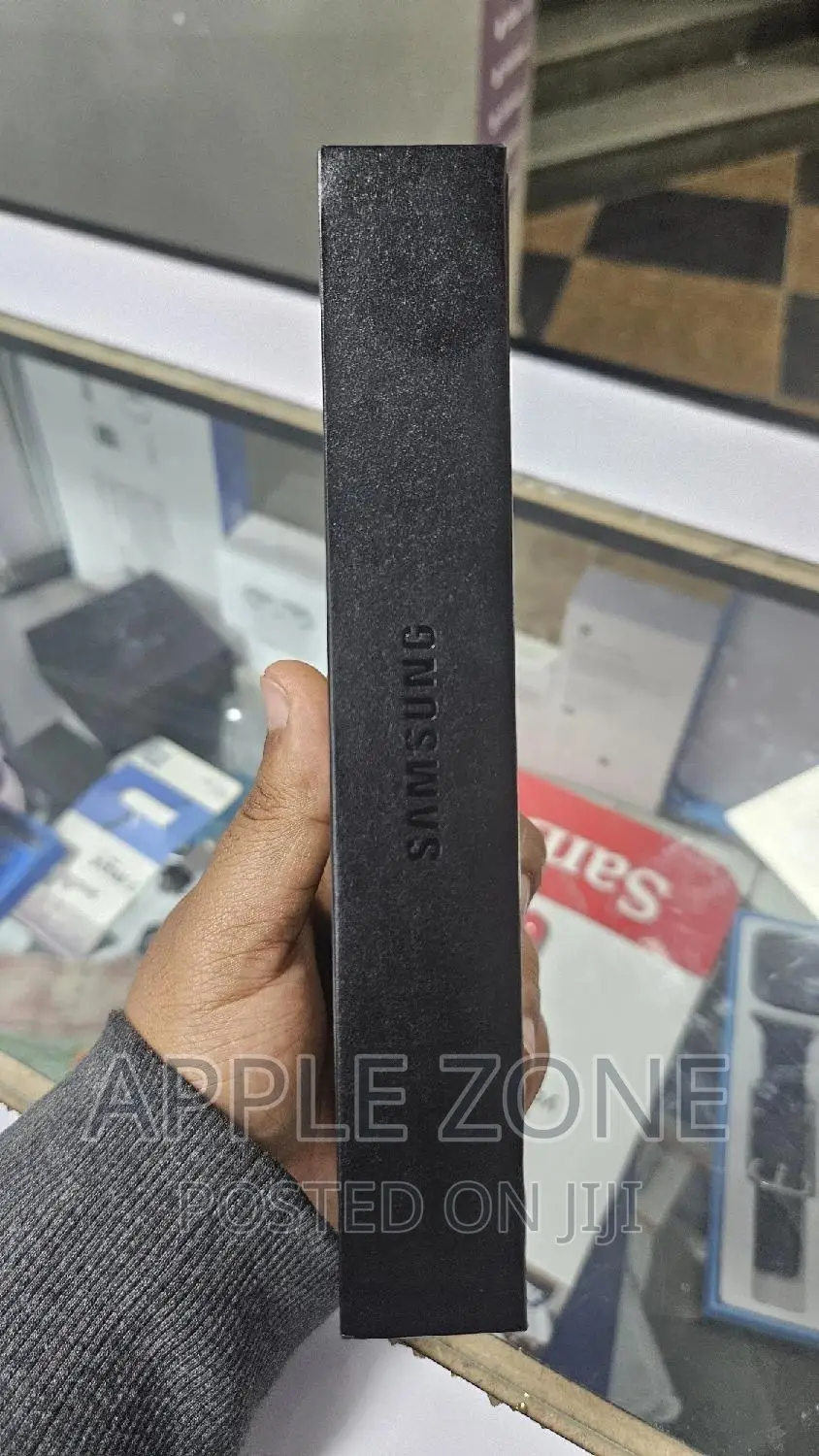 New Samsung Galaxy S24 Ultra 256 GB Silver