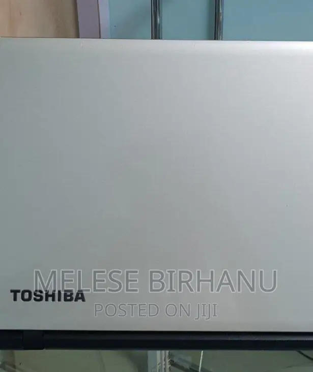 Laptop Toshiba 8GB Intel Core I5 HDD 1T