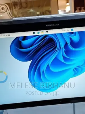 New Laptop Asus VivoBook E12 E203NA 8GB Intel Core I5 SSD 512GB