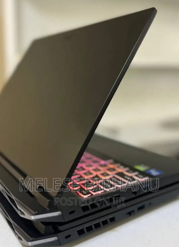 New Laptop Acer Nitro 5 Spin NP515-51 16GB Intel Core I7 SSD 512GB