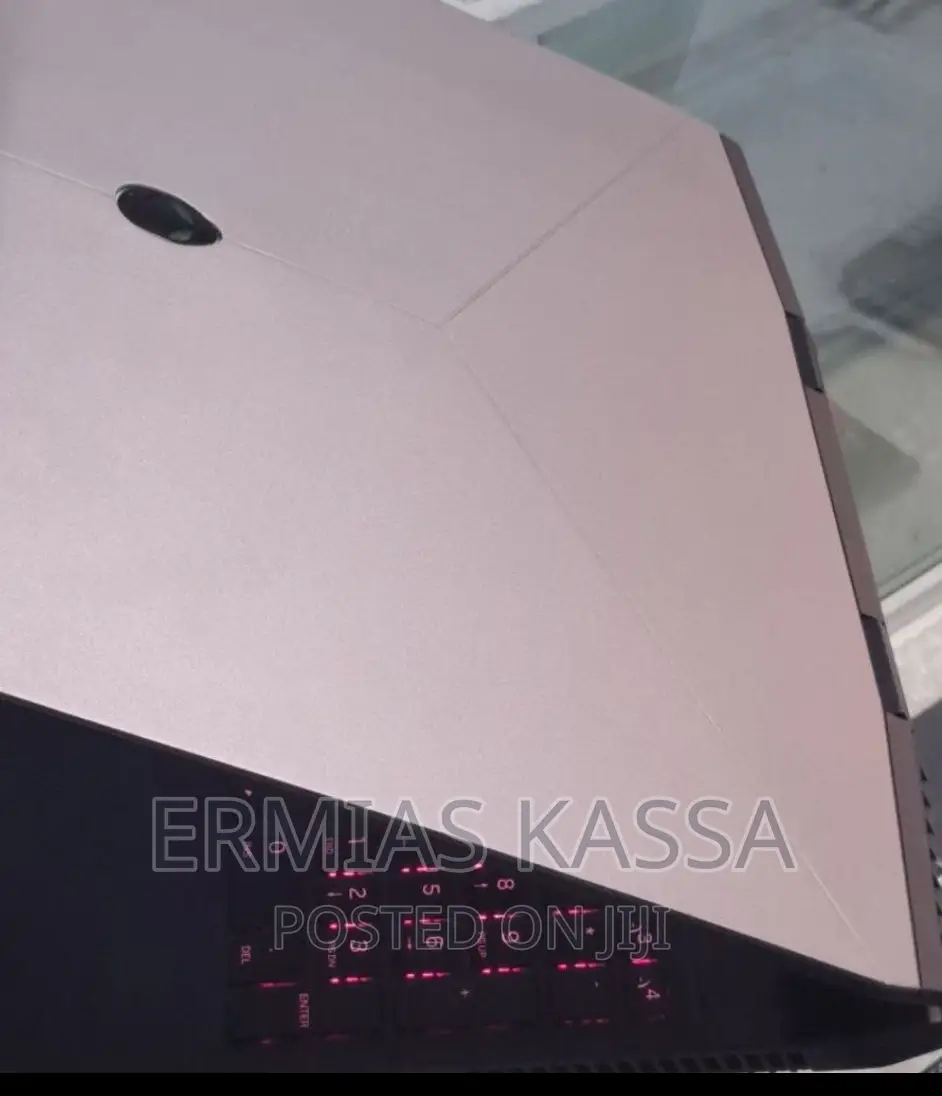 New Laptop MSI EX460 16GB Intel Core I7 SSD 512GB