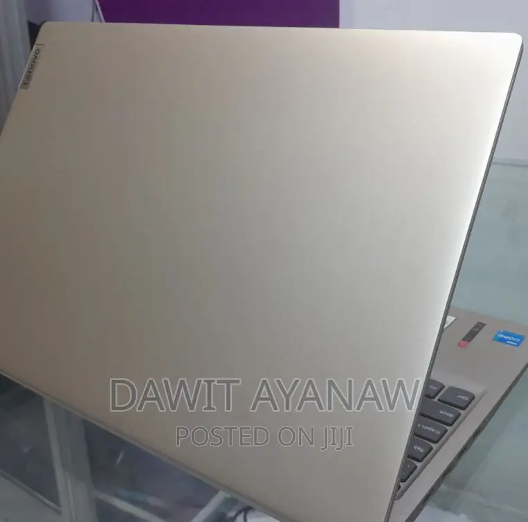 New Laptop Lenovo 8GB Intel Core I3 SSD 256GB