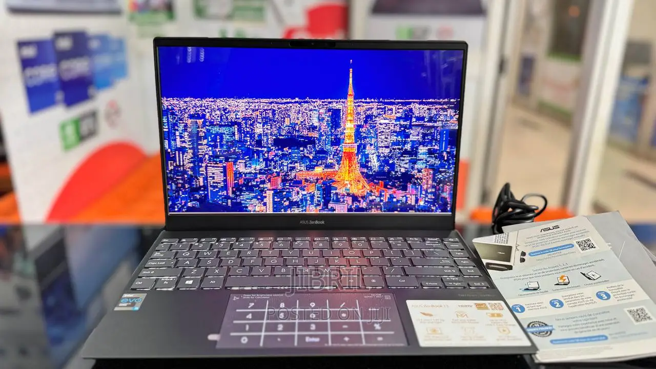 New Laptop Asus UX30 8GB Intel Core I5 SSD 512GB