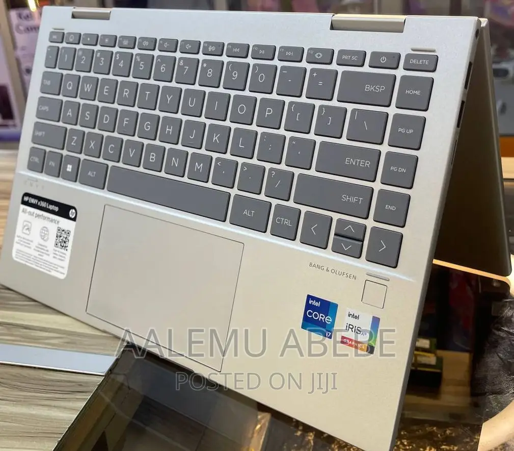 New Laptop HP Envy X360 16GB Intel Core I7 SSD 1T
