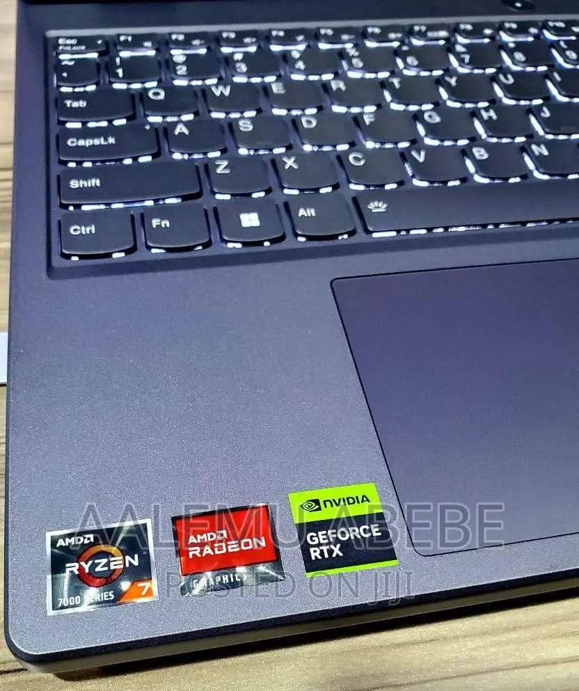 New Laptop Lenovo Legion 7 16GB AMD Ryzen 7 SSD 512GB