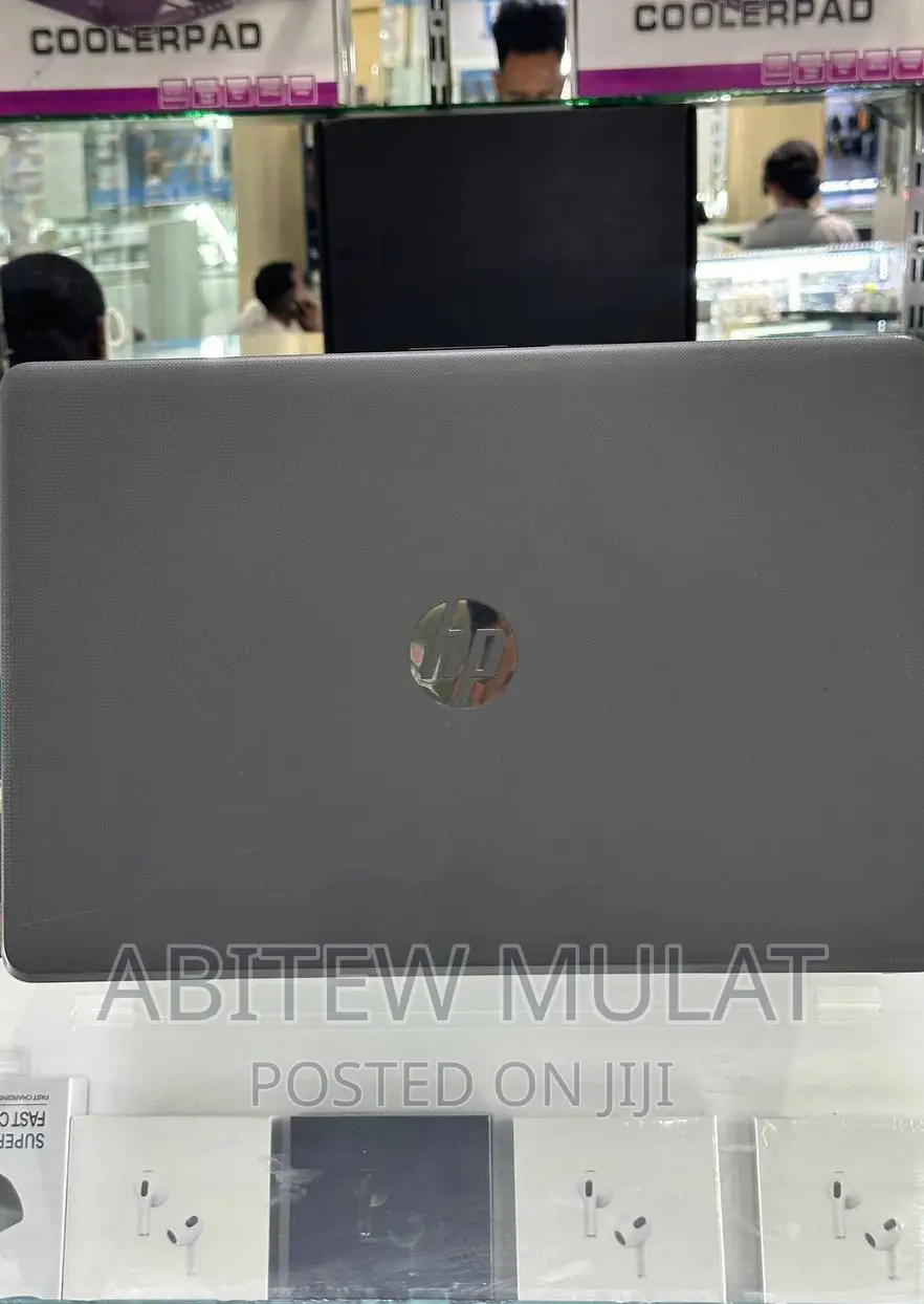 New Laptop HP Stream Notebook 8GB AMD A10 SSHD (Hybrid) 256GB