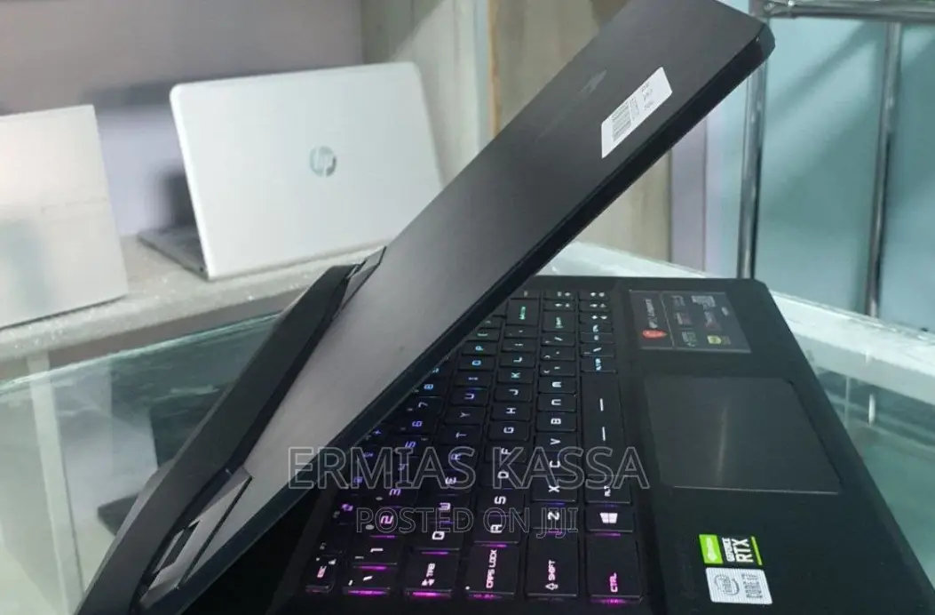 New Laptop MSI GP75 Leopard 16GB Intel Core i7 SSD 1T