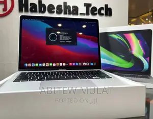 New Laptop Apple MacBook Pro 2020 32GB Intel Core I7 SSD 1T