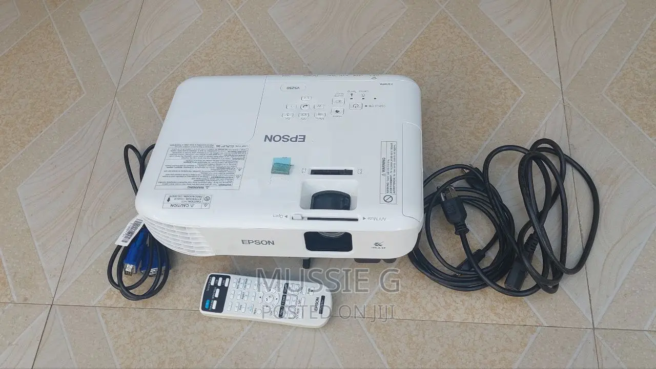 Epson H838A Projector