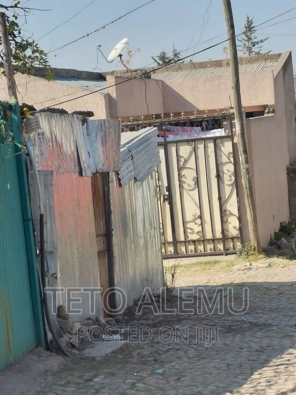 2bdrm Villa in ቱሉ ዲምቱ አለም ባንክ, Akaky Kaliti for sale