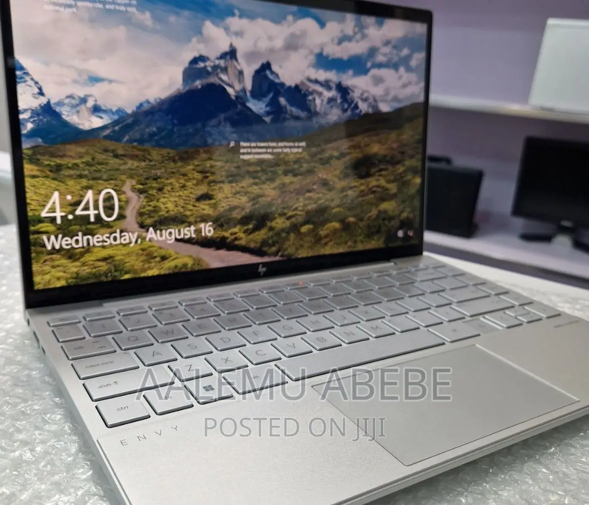 New Laptop HP Envy X360 16GB Intel Core I5 SSD 512GB