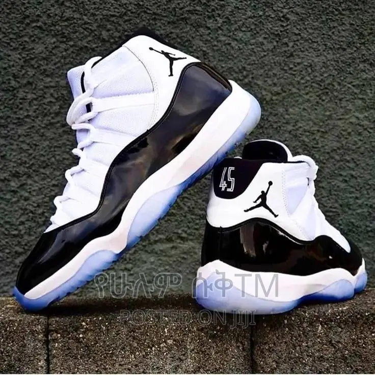 Original Air Jordan 11 Retro ’Concord’ Shoes