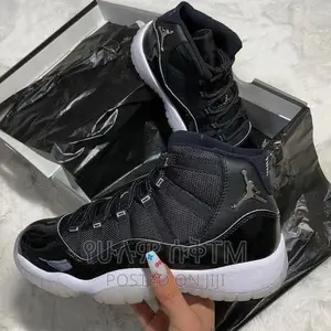 Photo - Original Air Jordan 11 Retro ‘Panda’ Shoes