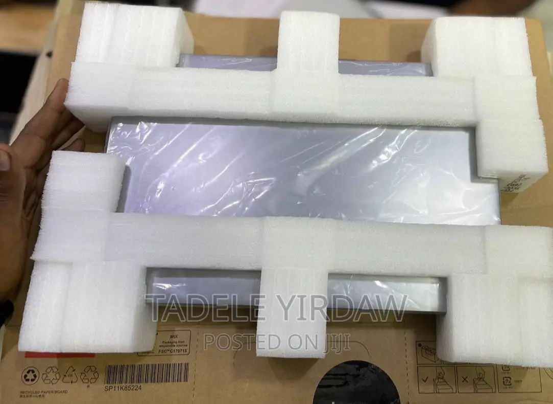 New Laptop Lenovo Ideapad 3 8GB AMD Ryzen 5 SSD 512GB