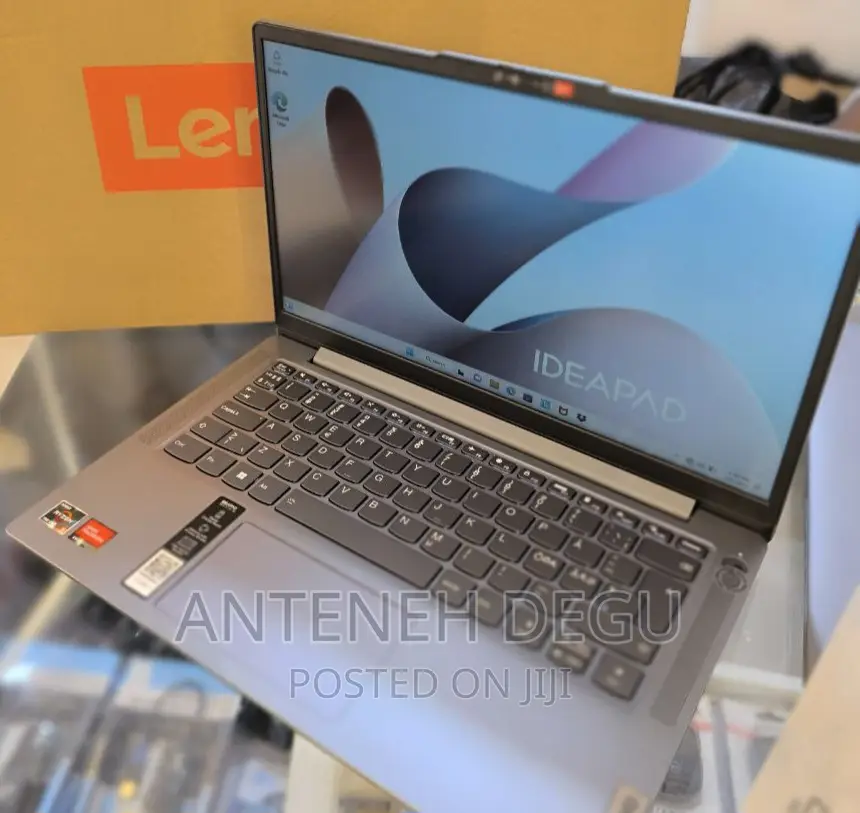 New Laptop Lenovo Ideapad 3 8GB AMD Ryzen 5 SSD 512GB