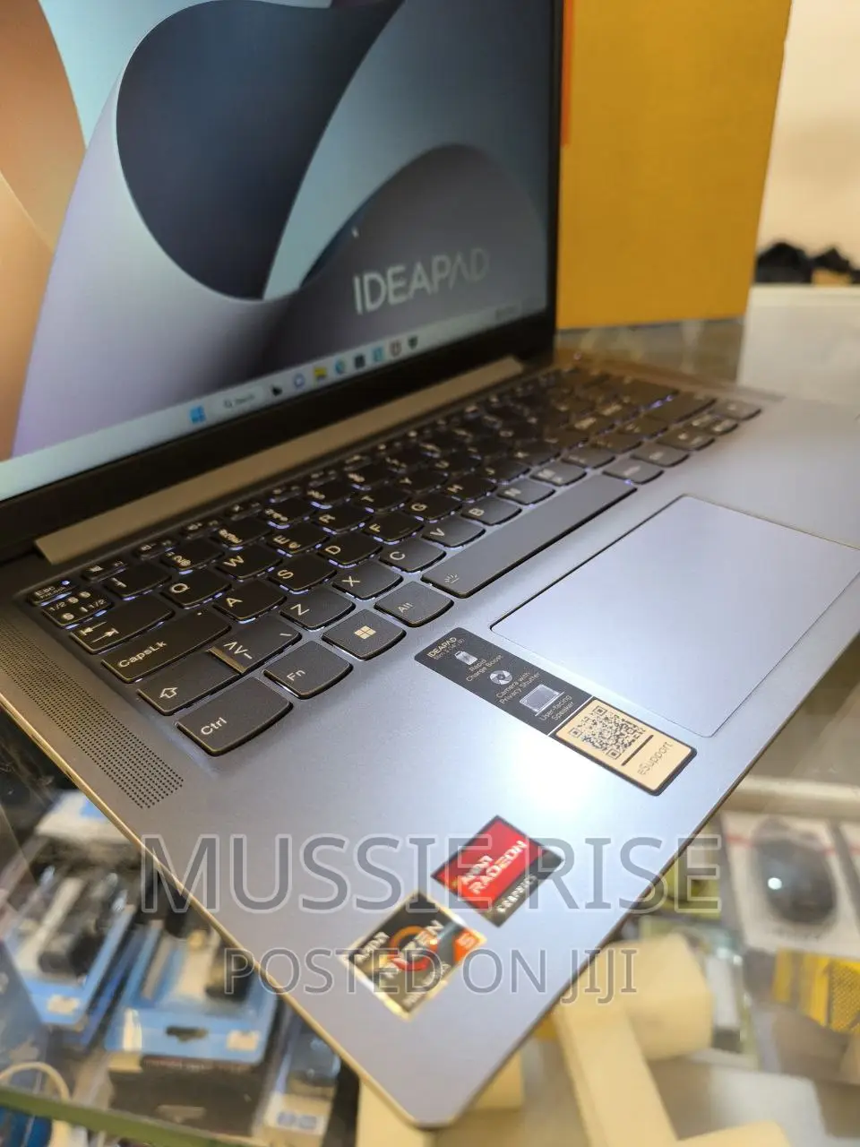 New Laptop Lenovo Ideapad 3 8GB AMD Ryzen 5 SSD 512GB