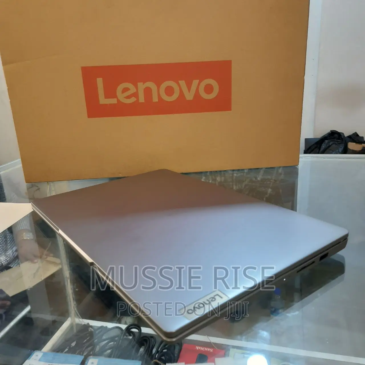 New Laptop Lenovo Ideapad 3 8GB AMD Ryzen 5 SSD 512GB