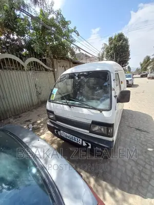 Photo - Toyota 4-Runner 2002 White