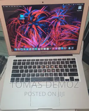 New Laptop Apple MacBook Air 2017 8GB Intel Core I7 SSD 256GB