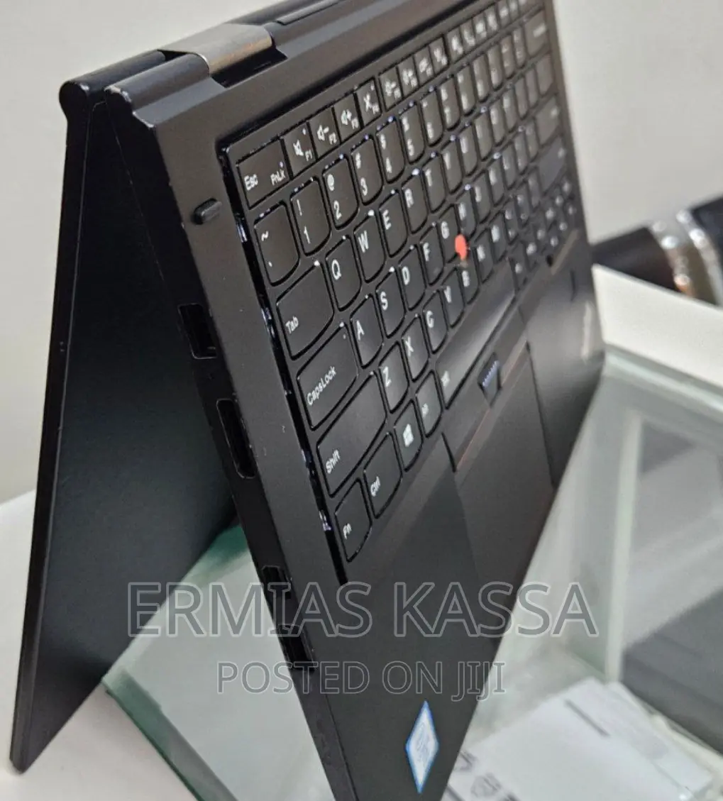 New Laptop Lenovo Thinkpad X1 Yoga 8GB Intel Core I5 SSD 256GB