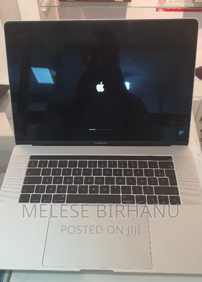 New Laptop Apple MacBook Pro 2019 16GB Intel Core I5 SSD 1T