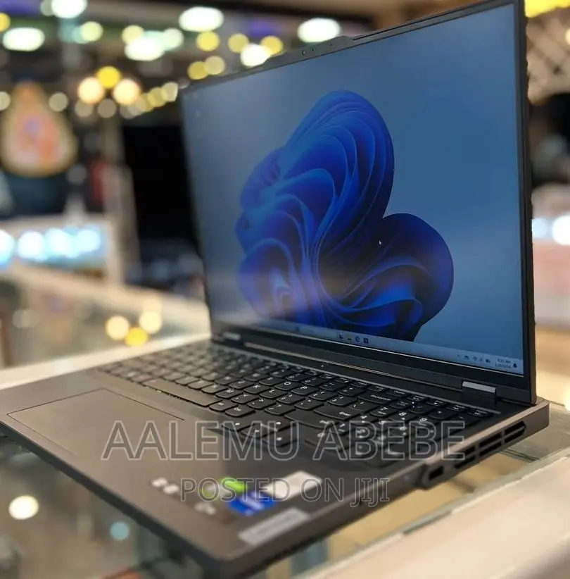 New Laptop Lenovo Legion 7 32GB Intel Core I7 SSD 1T