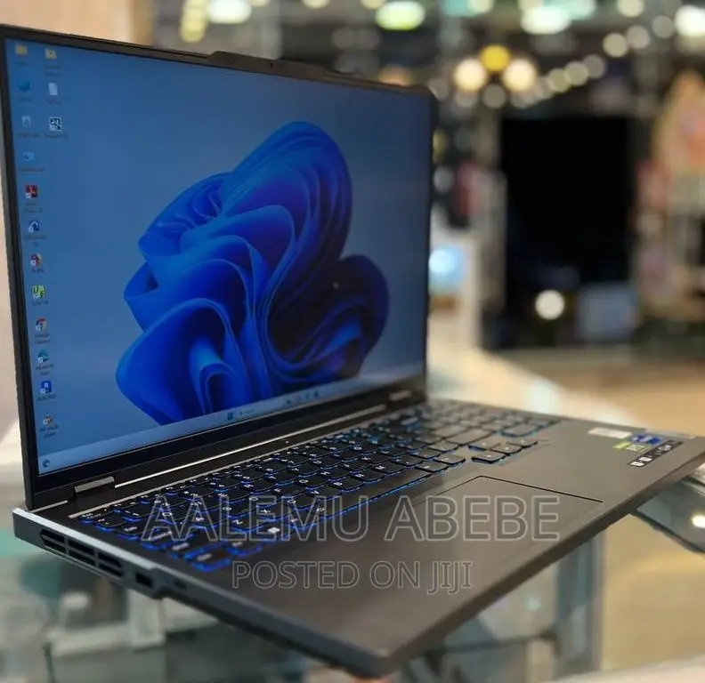 New Laptop Lenovo Legion 7 32GB Intel Core I7 SSD 1T